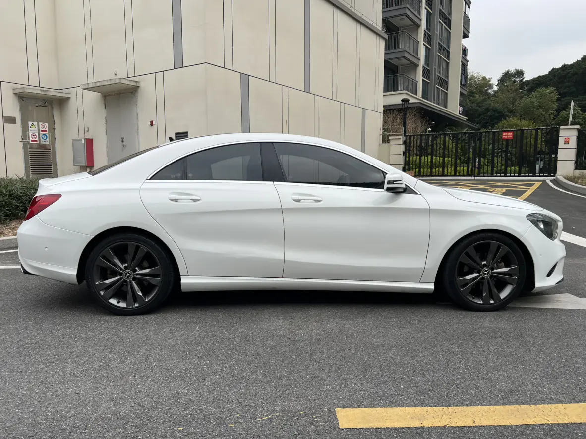 Mercedes-Benz CLA (Imported)  из Китая
