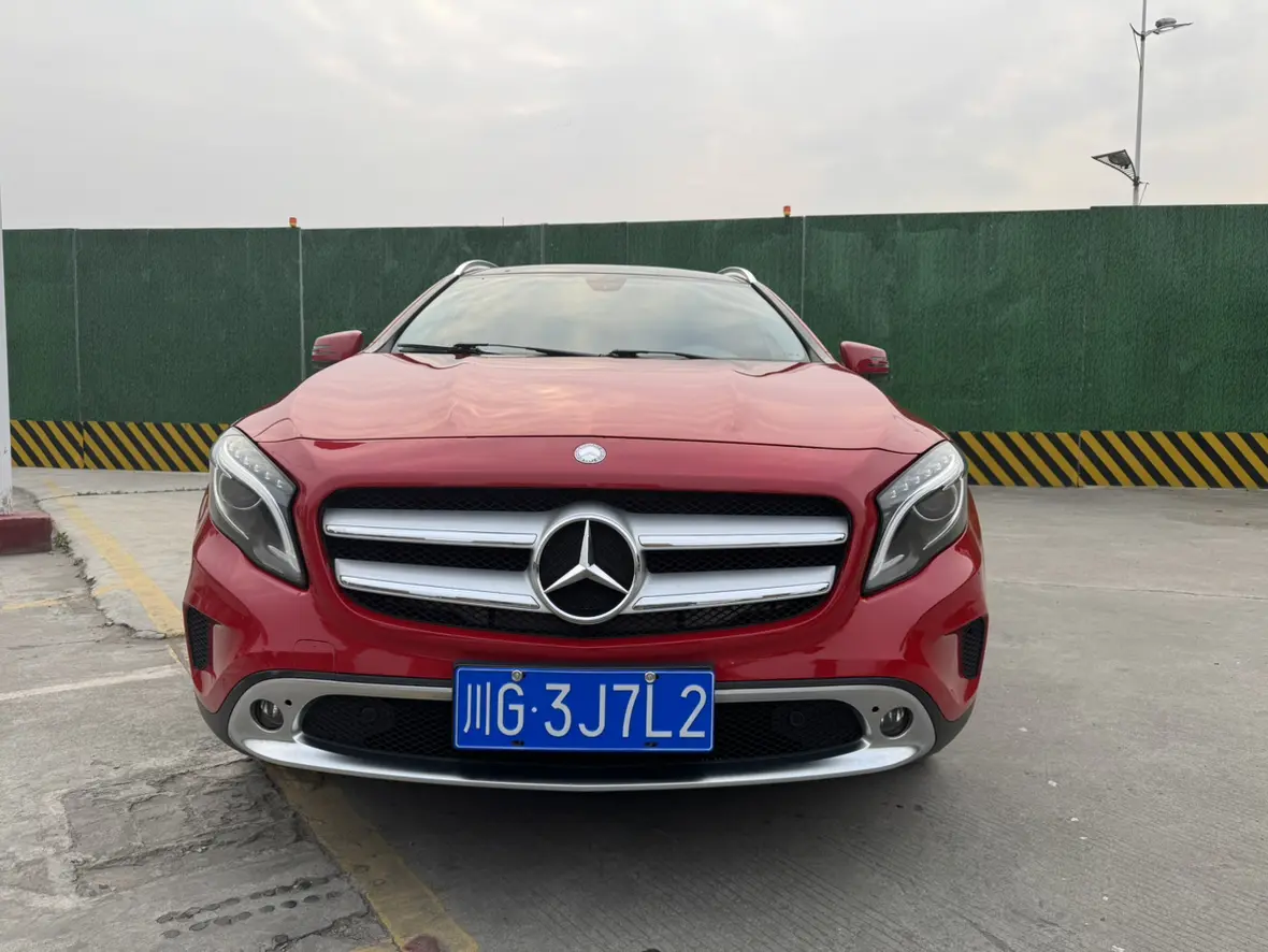 Mercedes-Benz GLA  из Китая