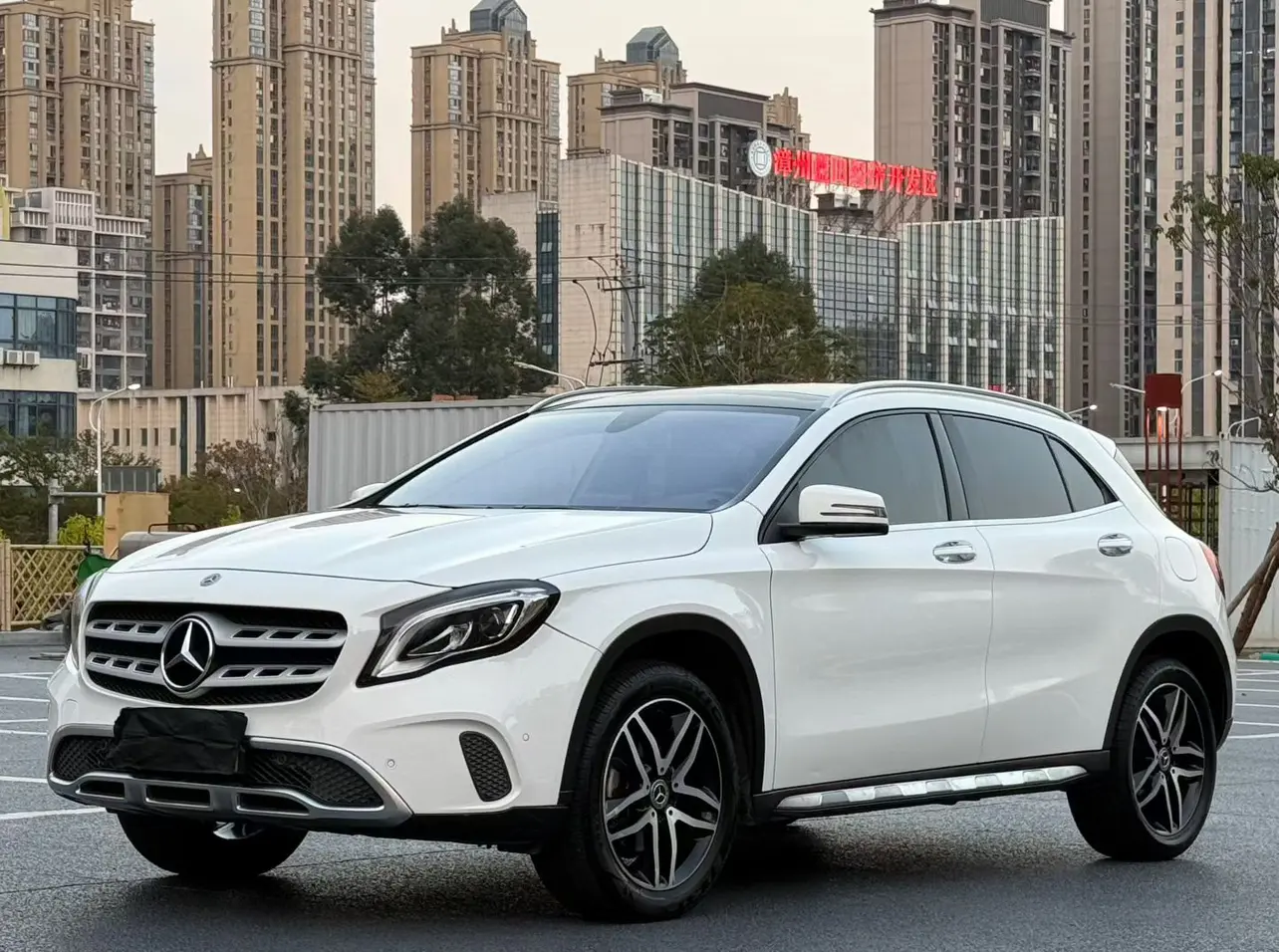 Mercedes-Benz GLA  из Китая