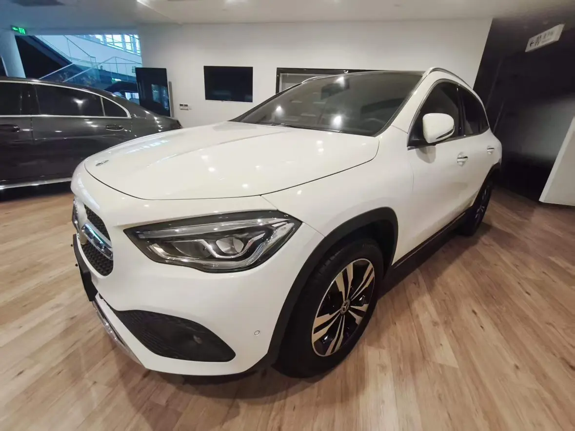 Mercedes-Benz GLA  из Китая