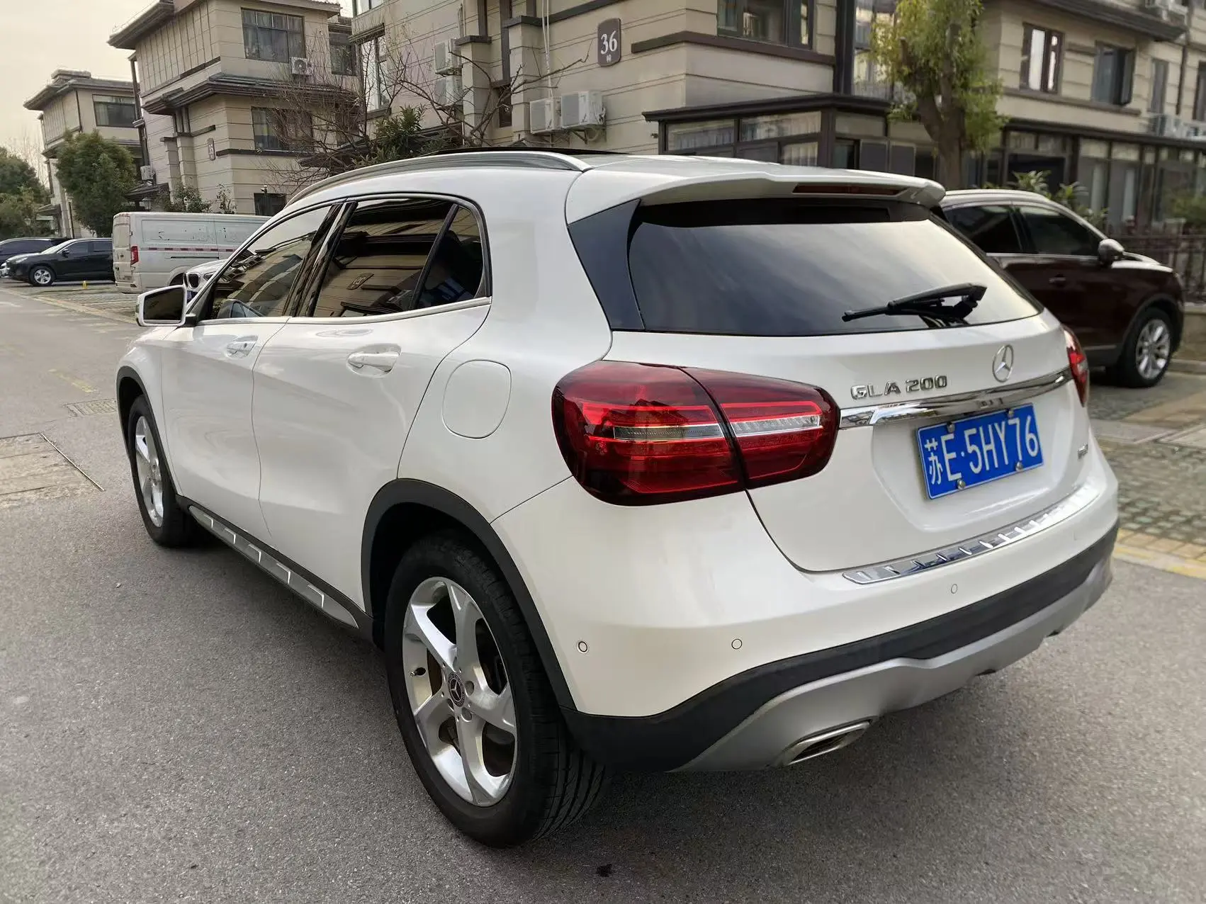 Mercedes-Benz GLA  из Китая