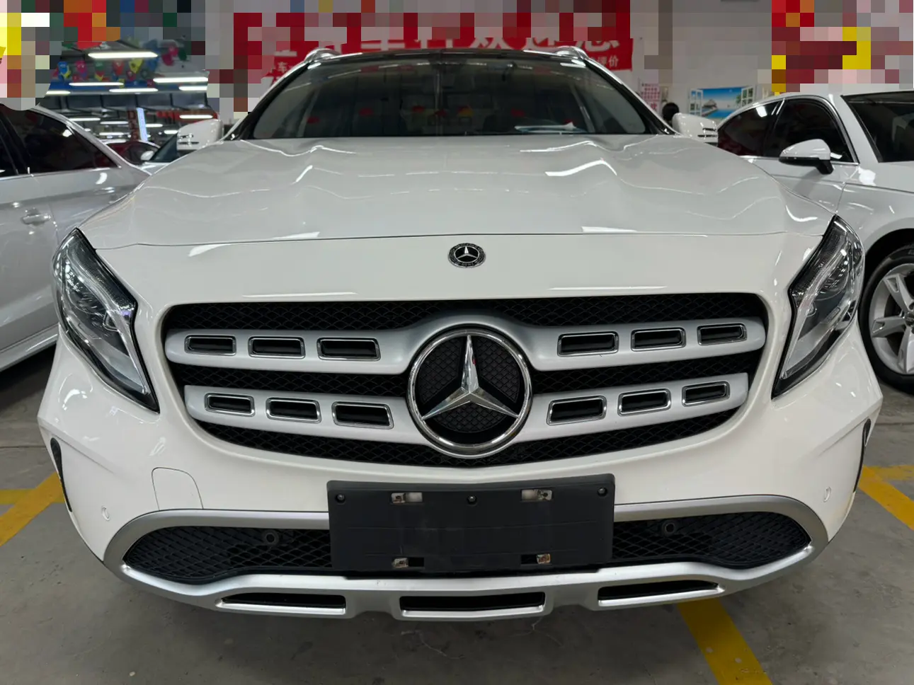 Mercedes-Benz GLA  из Китая