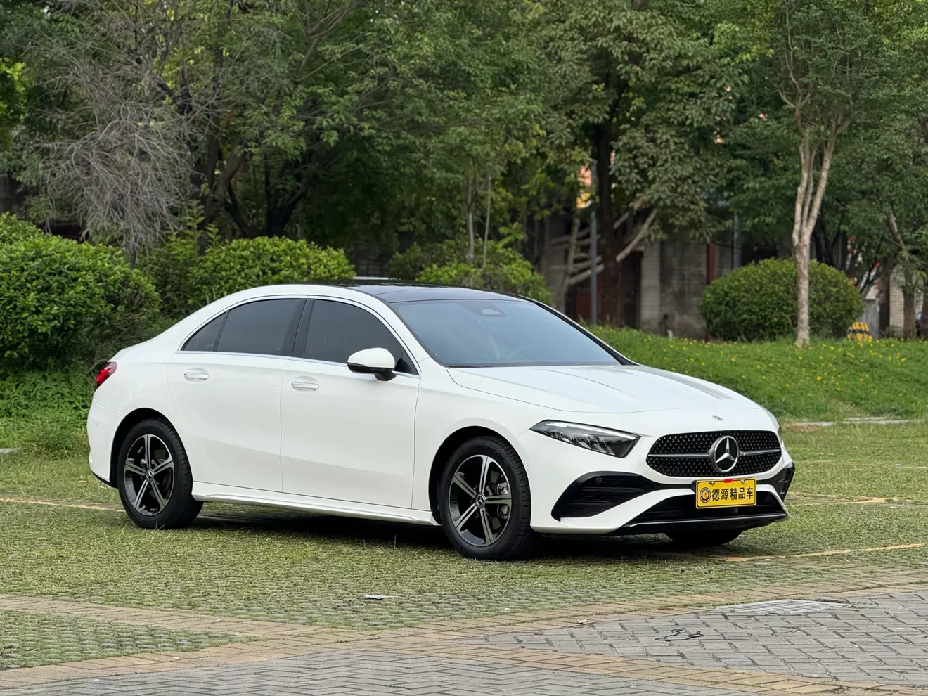 Mercedes-Benz Mercedes Benz A Class  из Китая