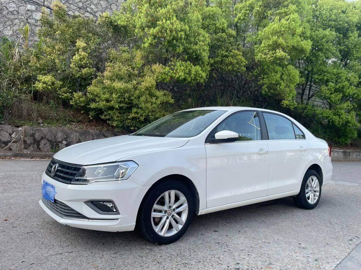 Volkswagen Jetta  из Китая