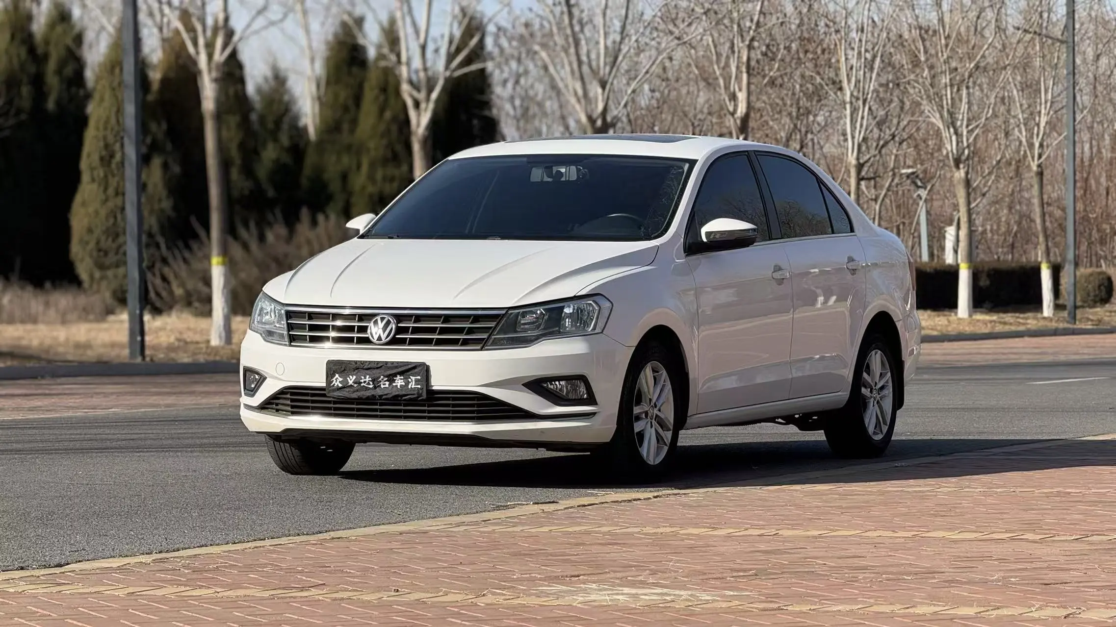 Volkswagen Jetta  из Китая