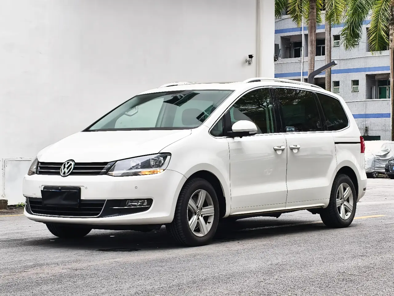 Volkswagen Sharon  из Китая