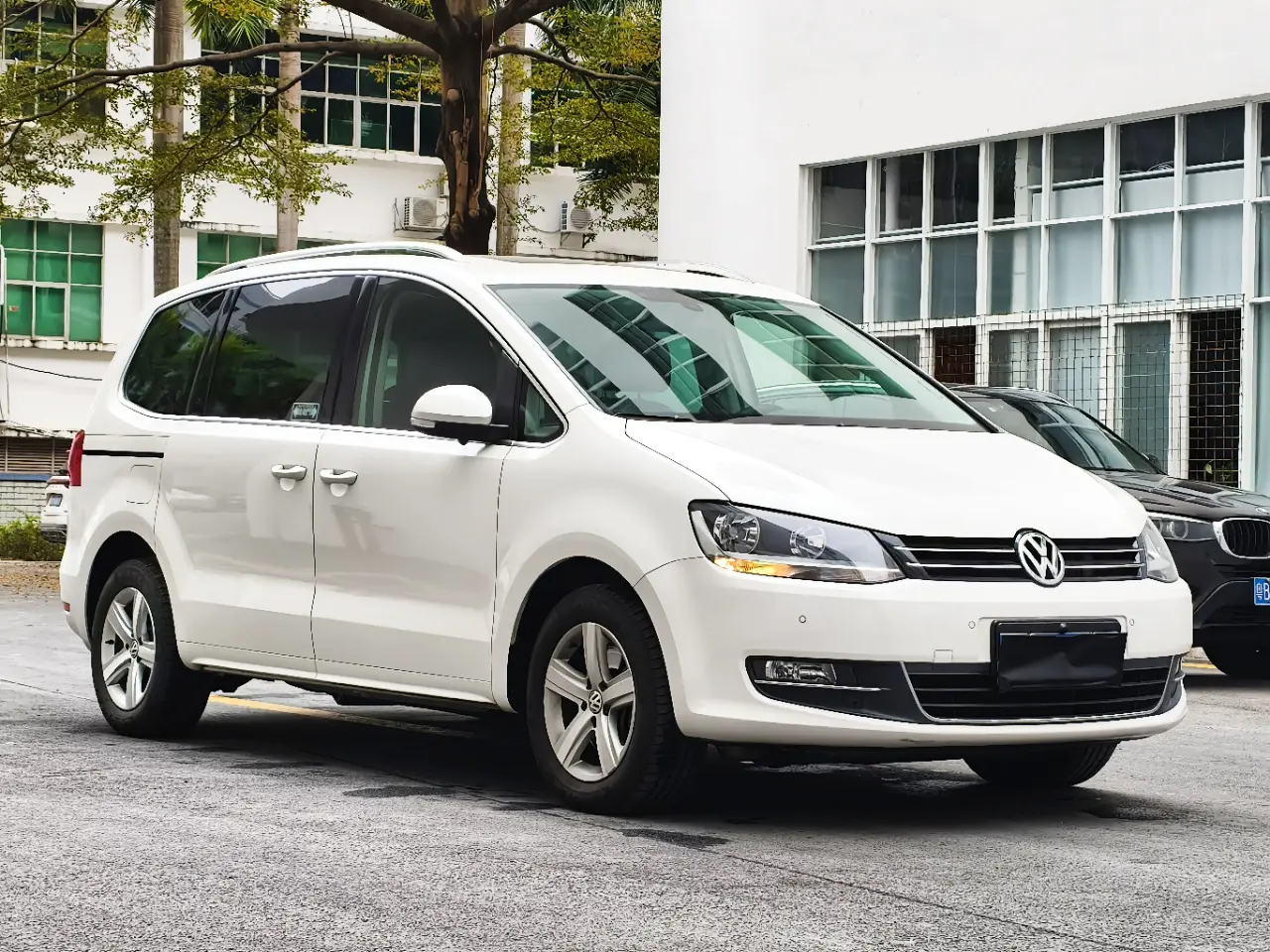 Volkswagen Sharon  из Китая