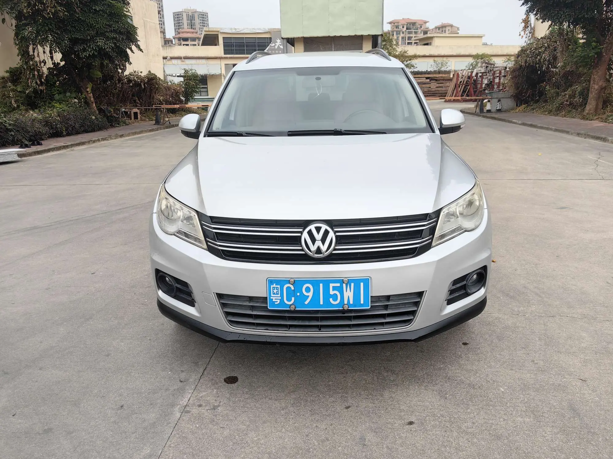 Volkswagen Tiguan (Tharu)  из Китая