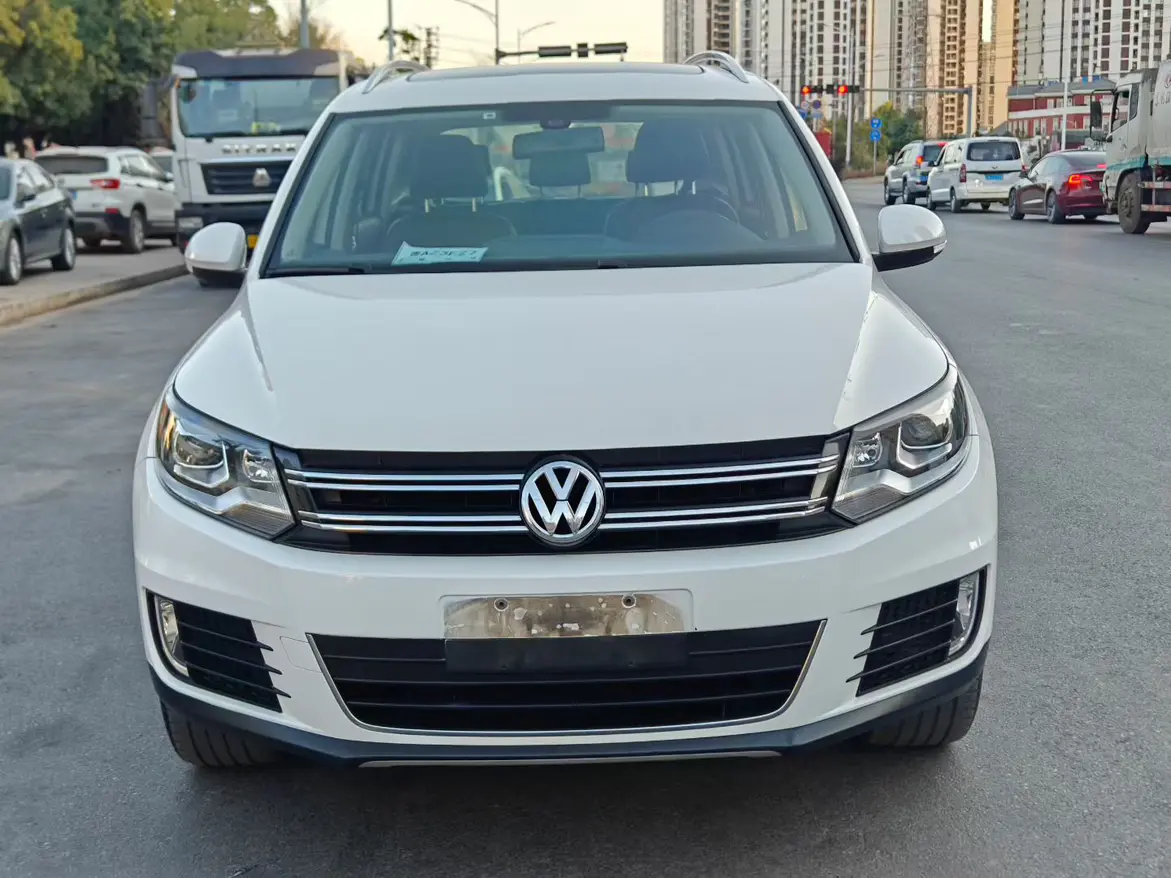 Volkswagen Tiguan (Tharu)  из Китая