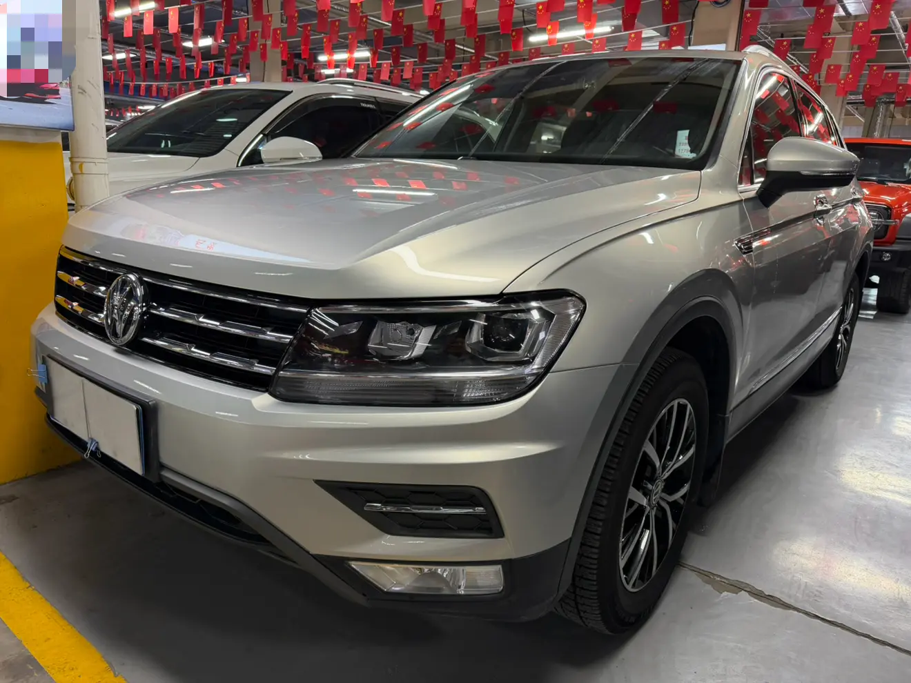 Volkswagen Tiguan L  из Китая