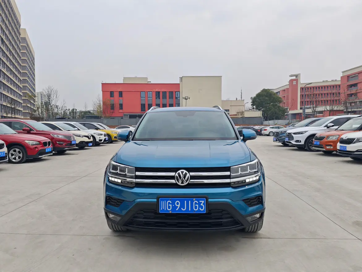 Volkswagen Tharu  из Китая