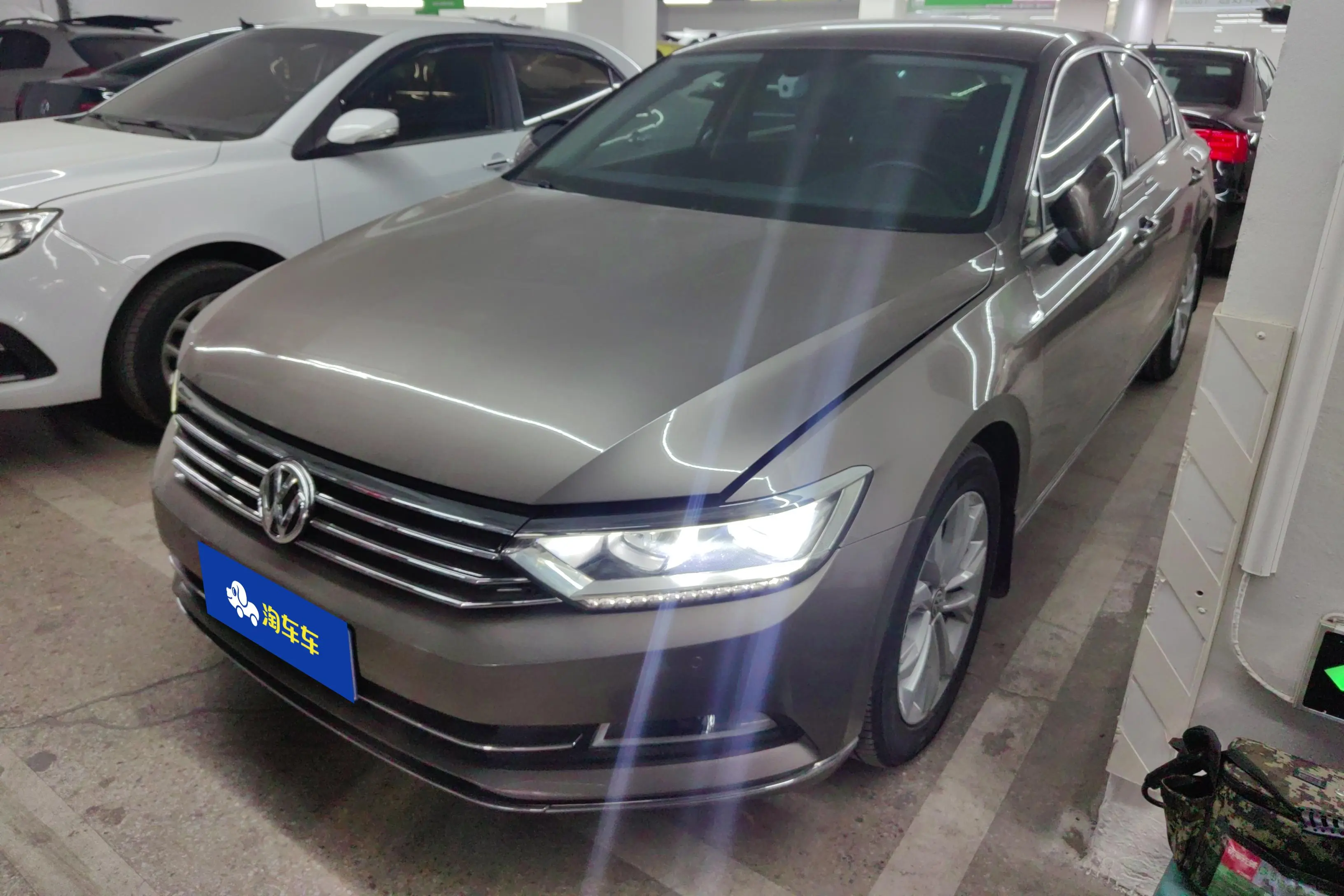 Volkswagen Magotan  из Китая