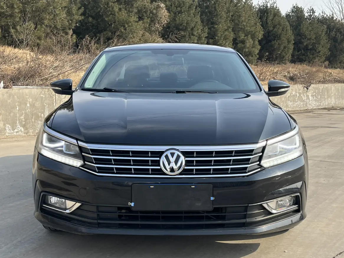 Volkswagen Passat  из Китая