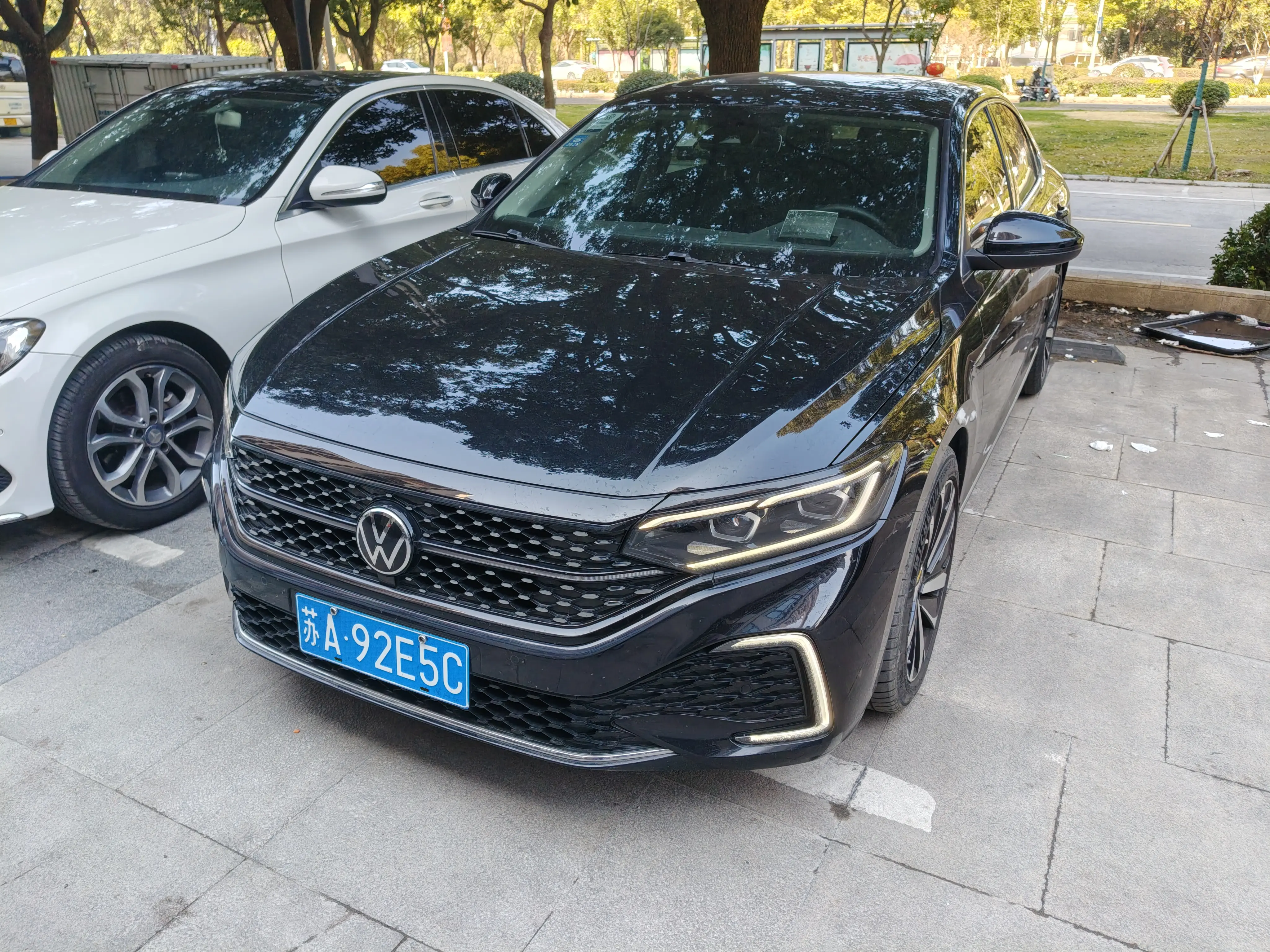 Volkswagen Passat  из Китая