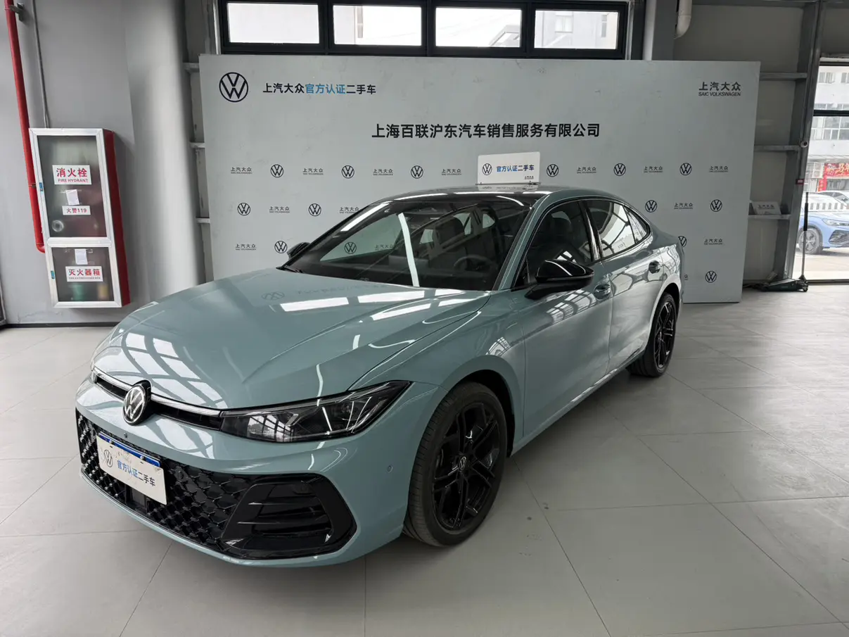 Volkswagen Passat  из Китая