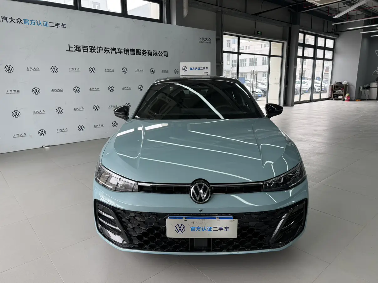 Volkswagen Passat  из Китая