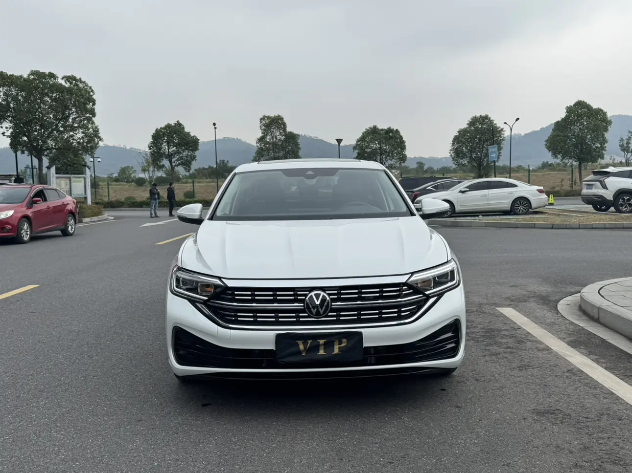 Volkswagen Sagitar  из Китая