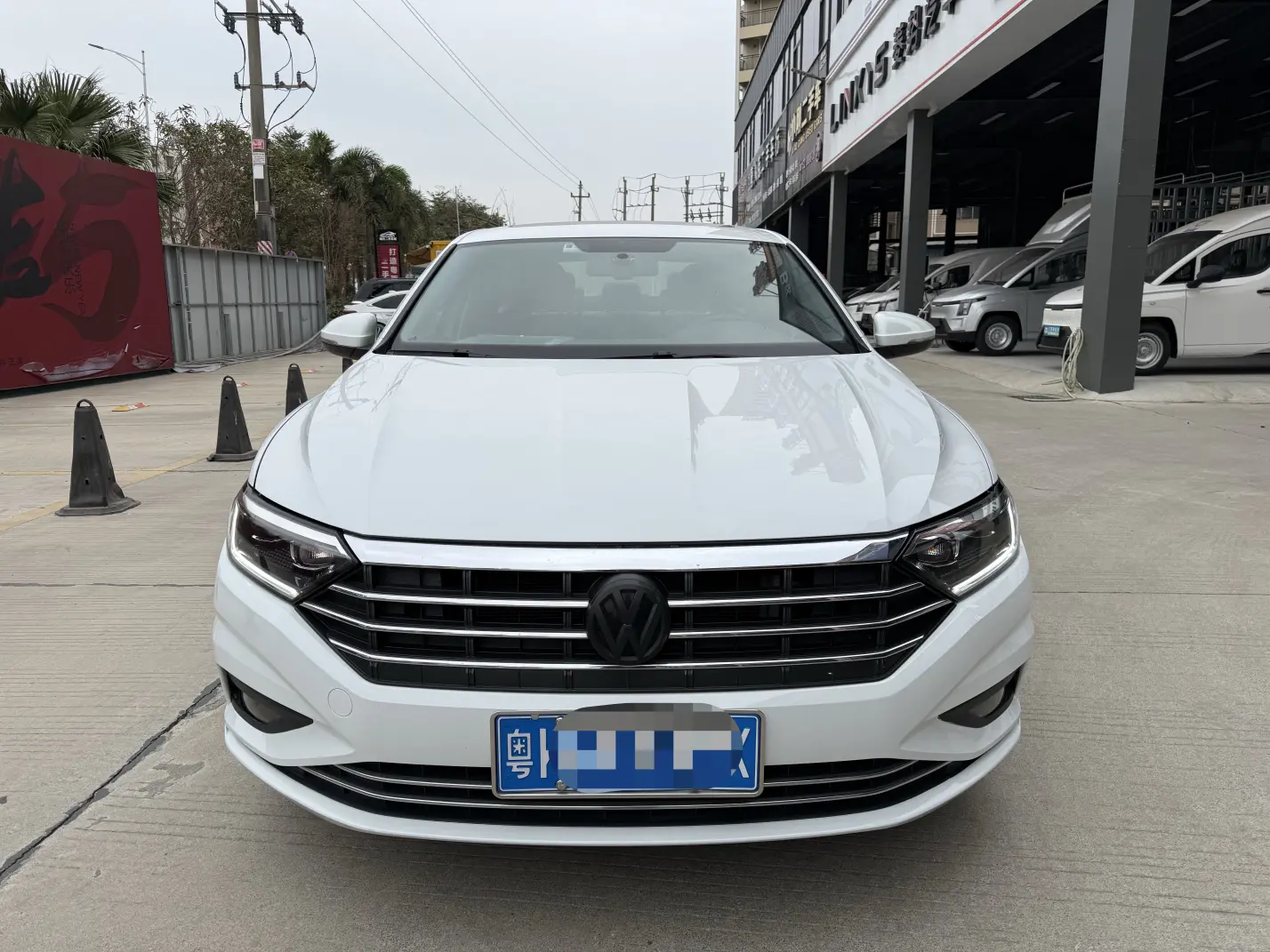 Volkswagen Sagitar  из Китая