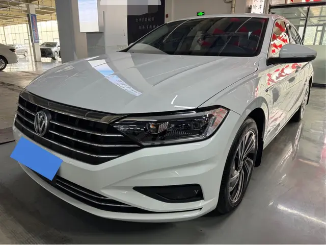 Volkswagen Sagitar  из Китая