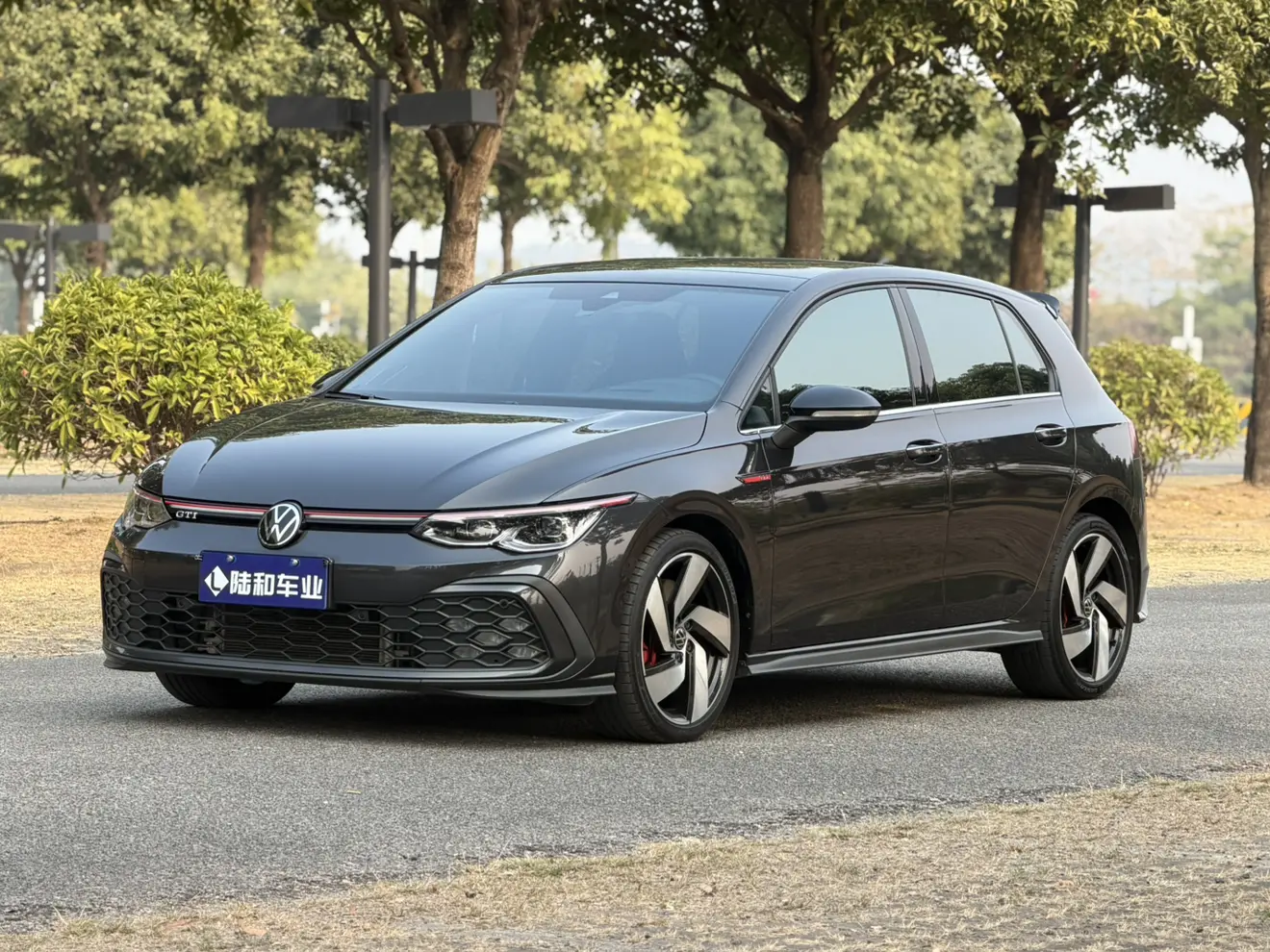 Volkswagen Golf GTI  из Китая