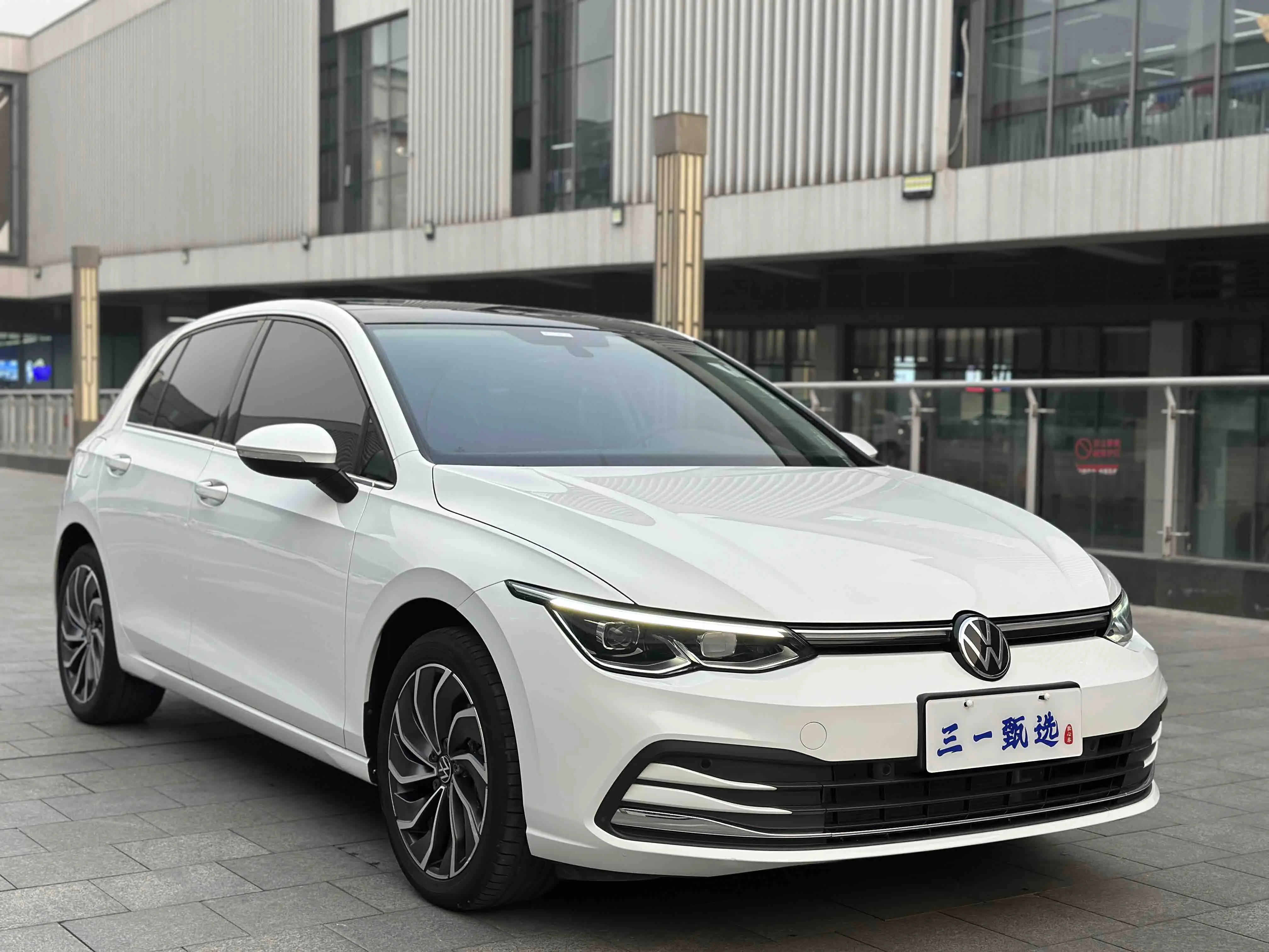 Volkswagen Golf  из Китая