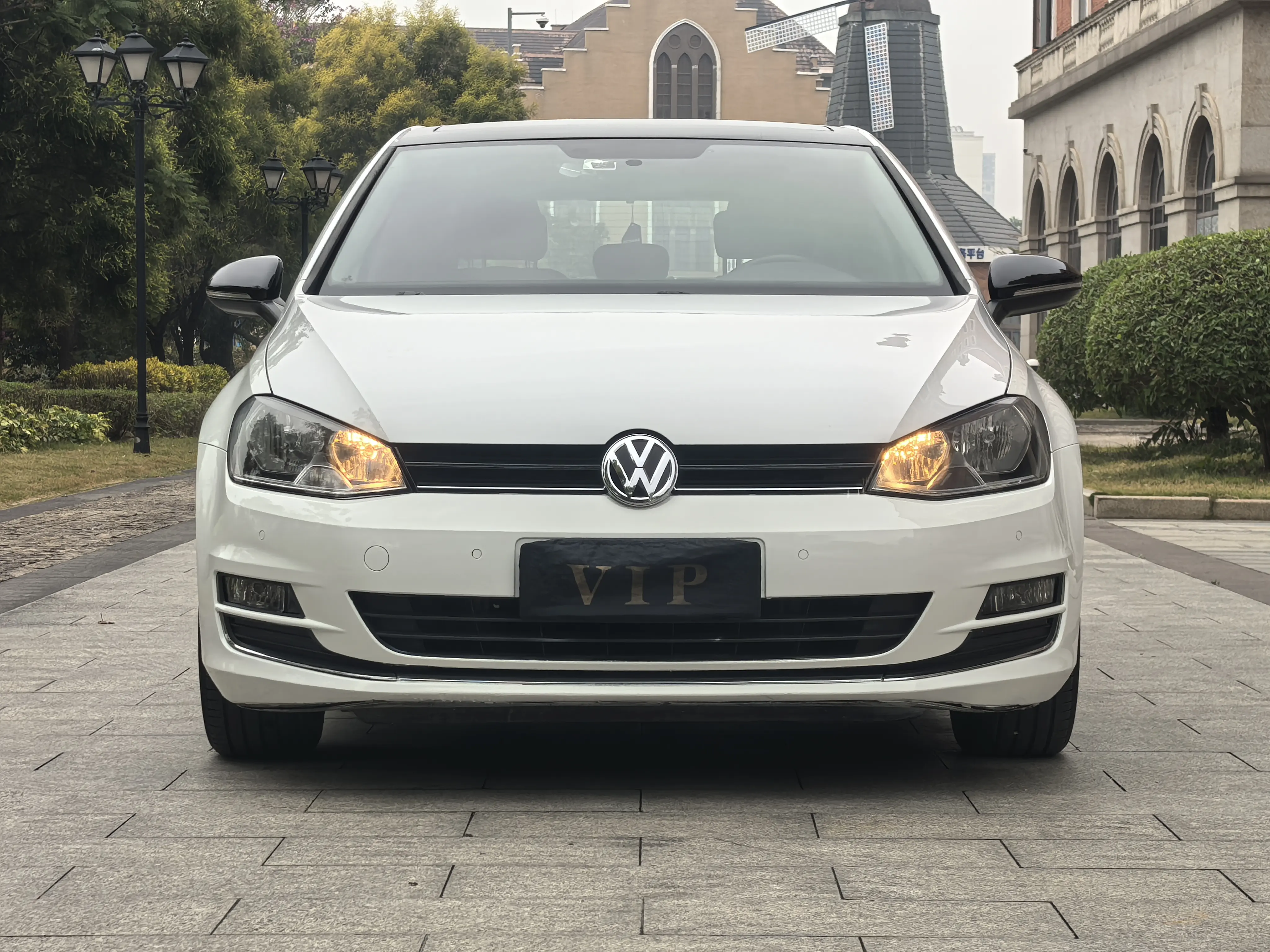 Volkswagen Golf  из Китая