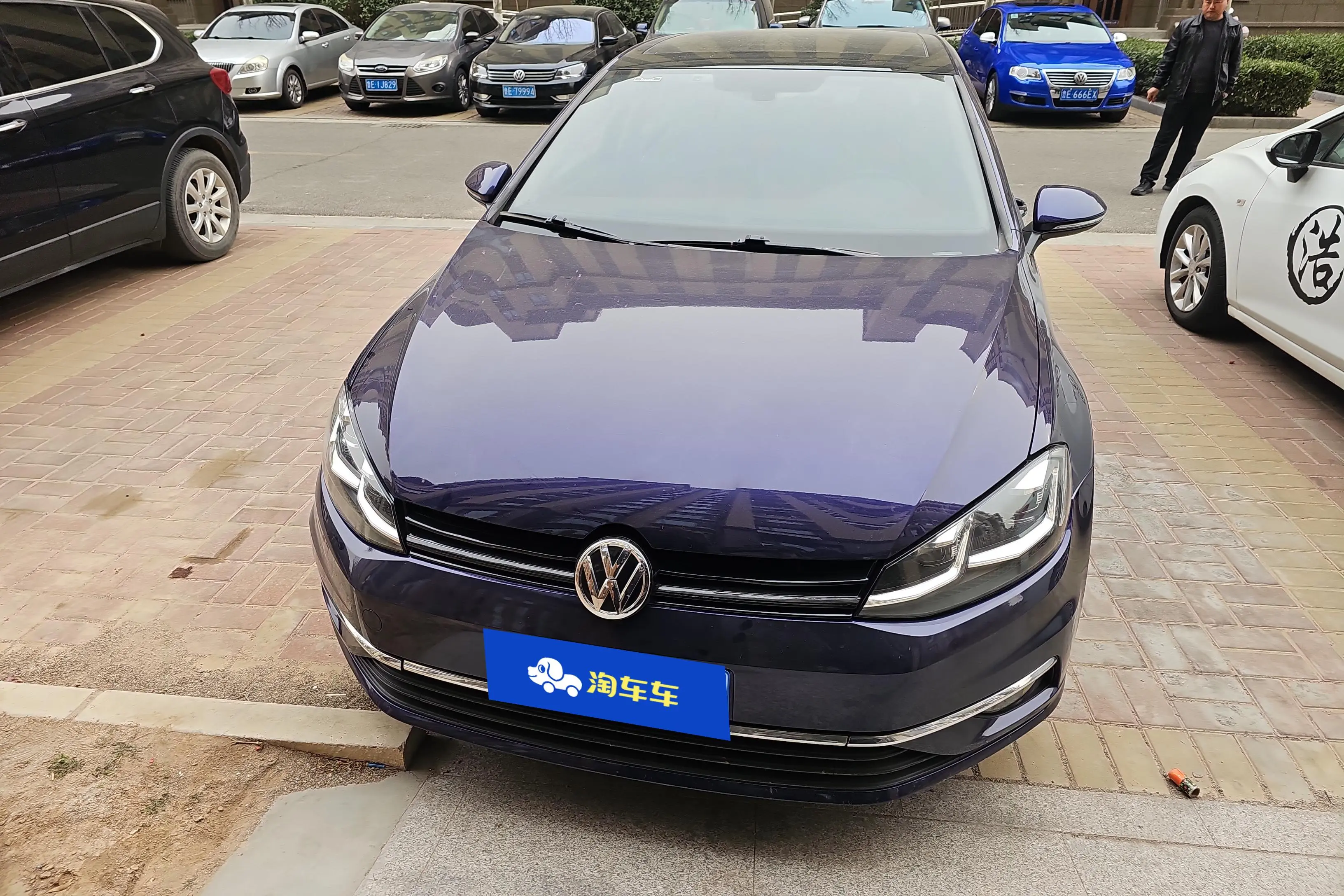 Volkswagen Golf  из Китая
