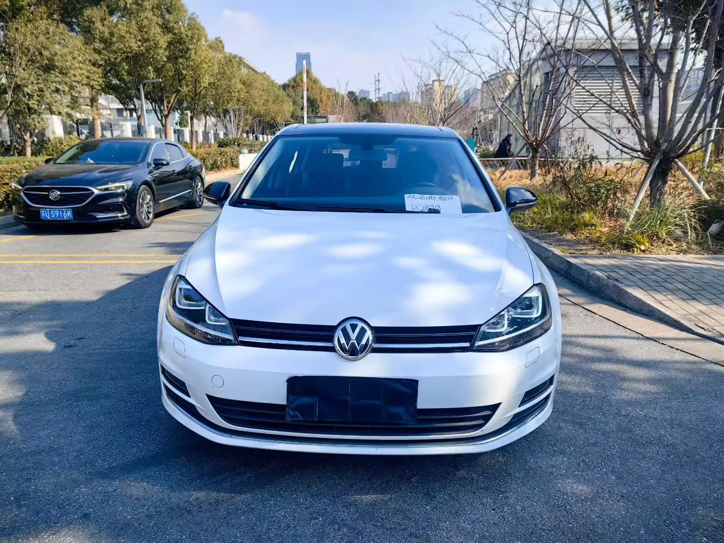 Volkswagen Golf  из Китая