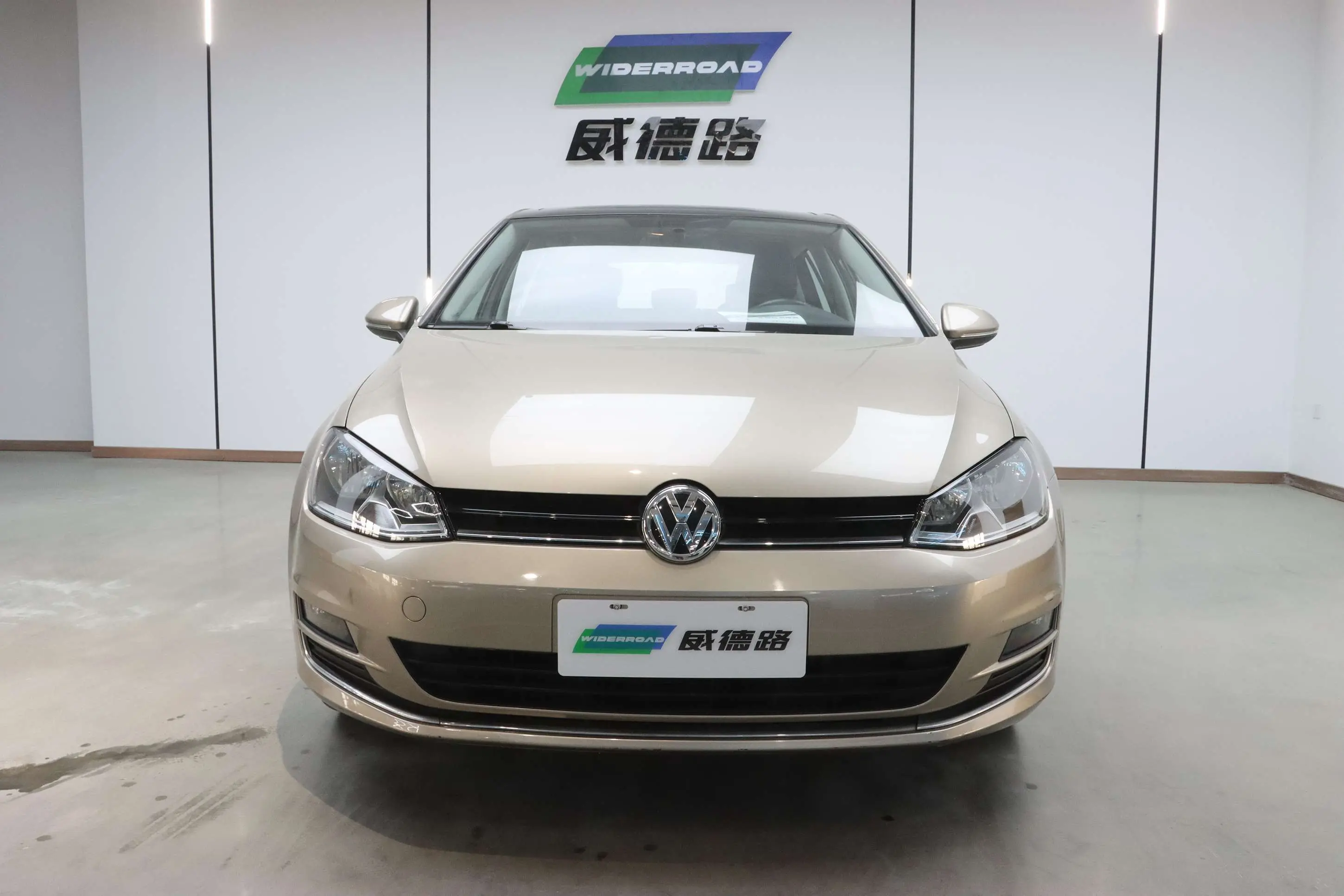 Volkswagen Golf  из Китая