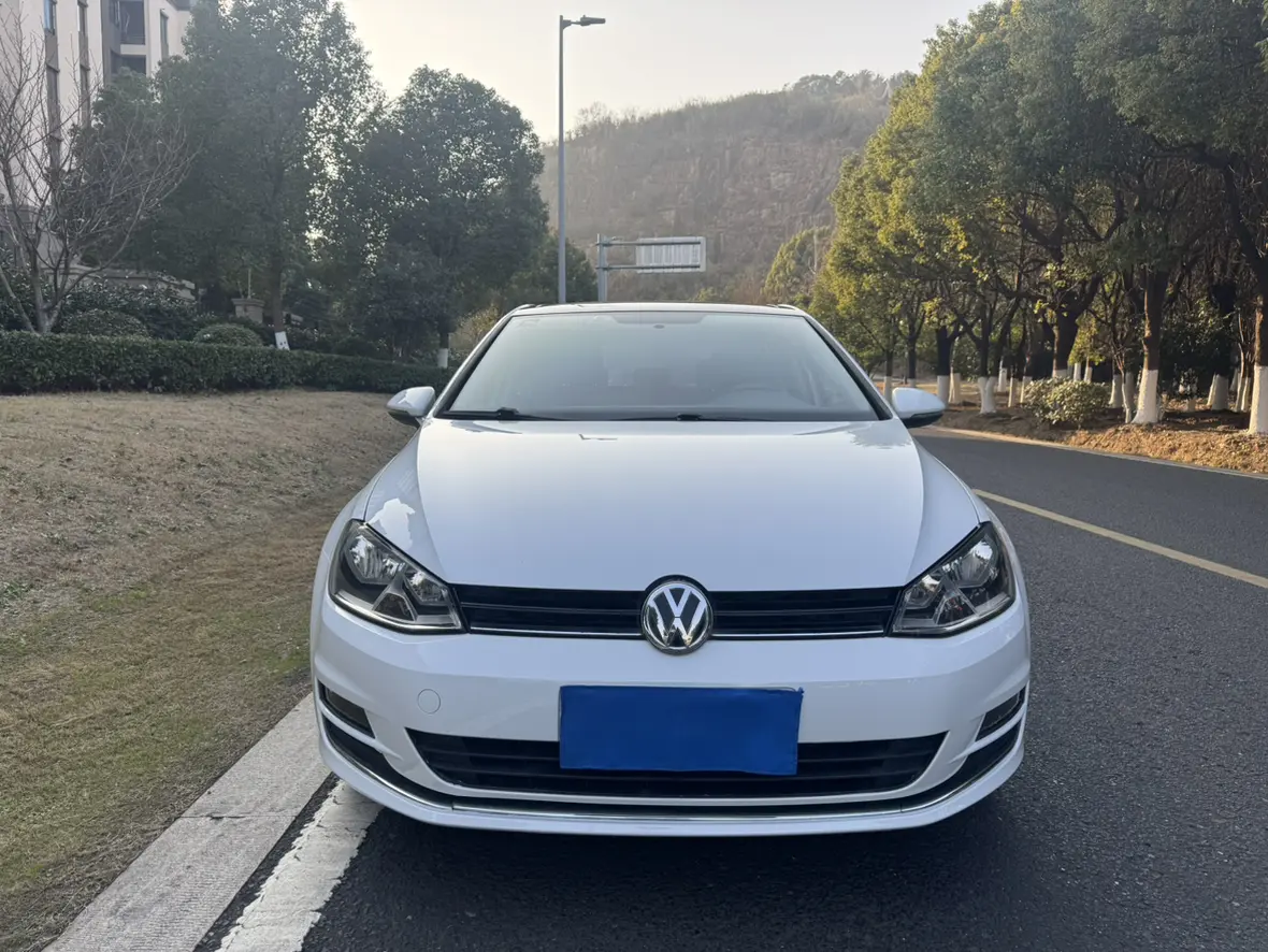Volkswagen Golf  из Китая