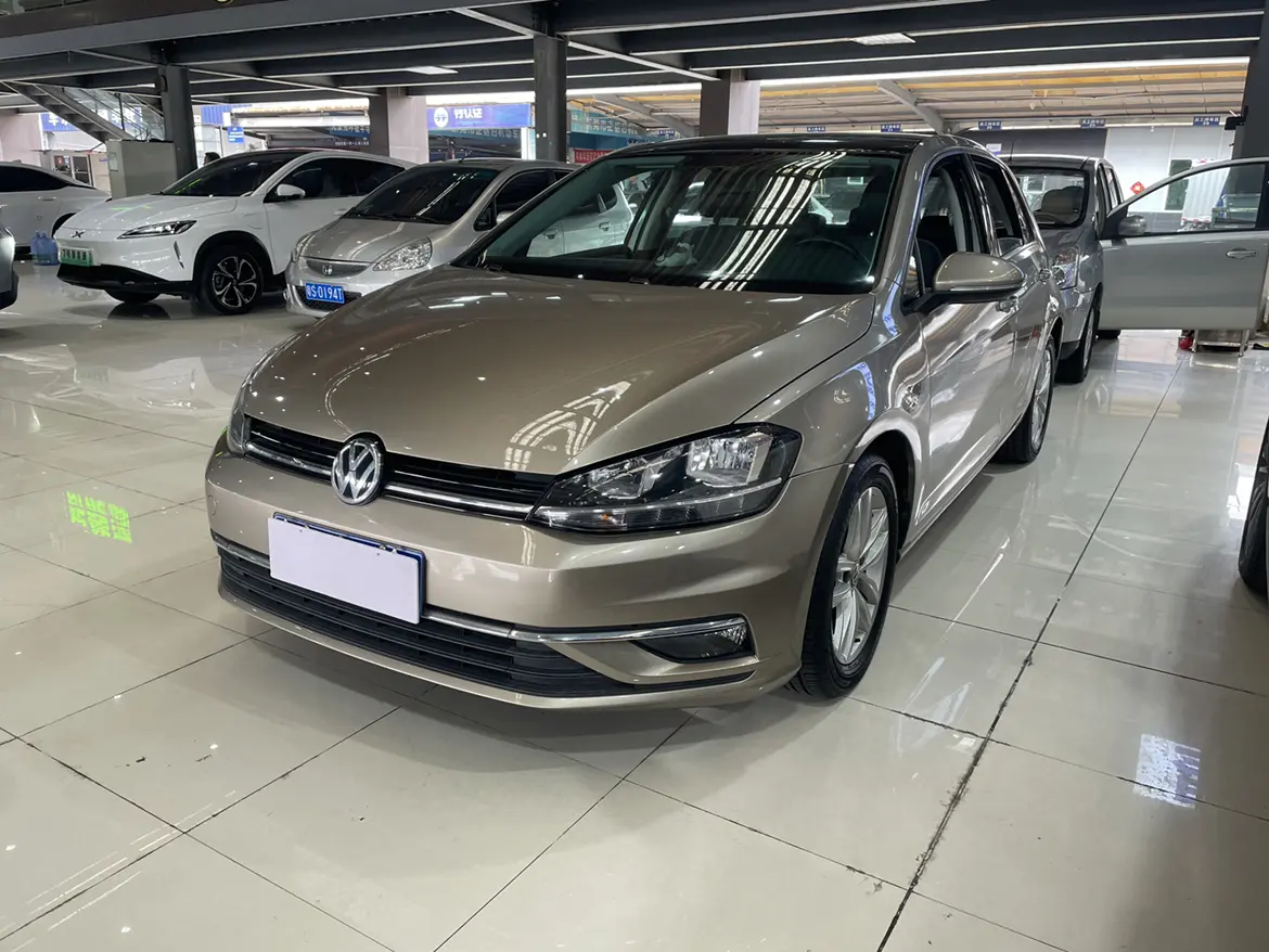 Volkswagen Golf  из Китая