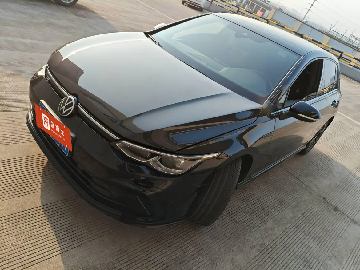 Volkswagen Golf  из Китая