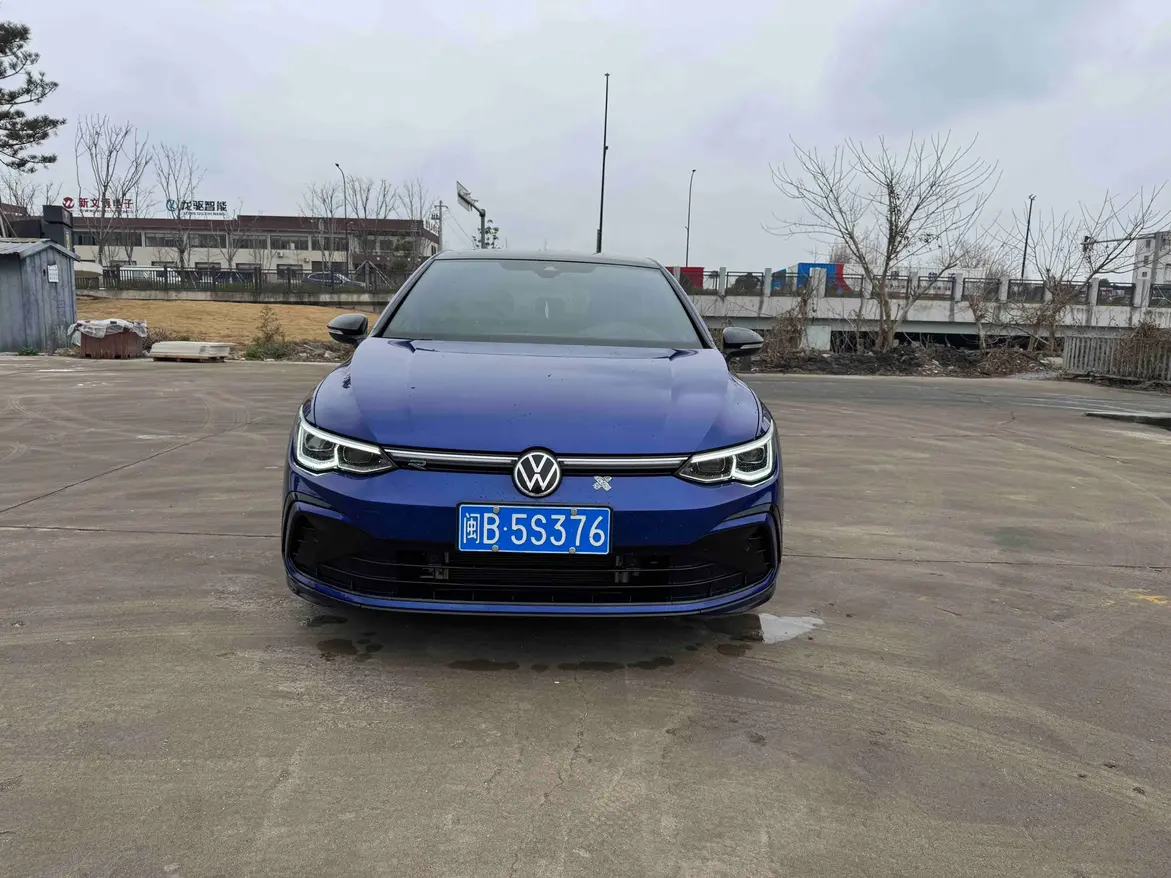 Volkswagen Golf  из Китая