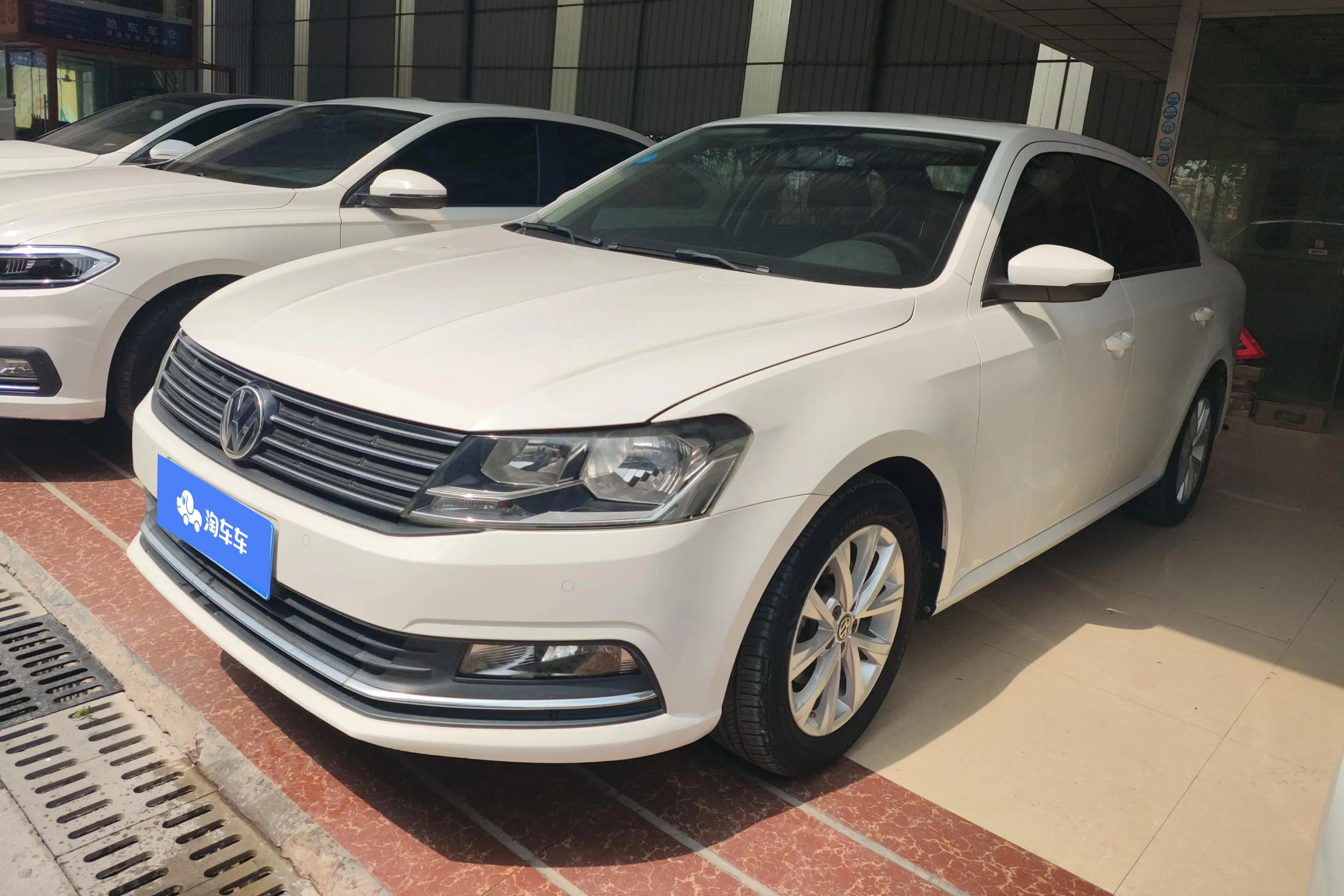 Volkswagen Lavida  из Китая