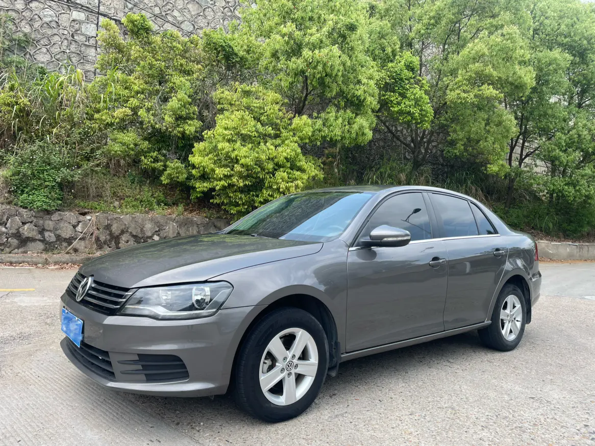 Volkswagen Bora  из Китая