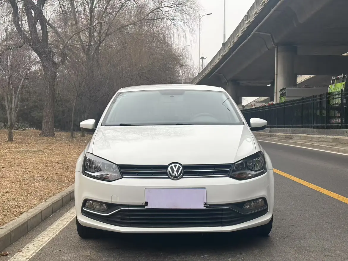 Volkswagen Polo  из Китая