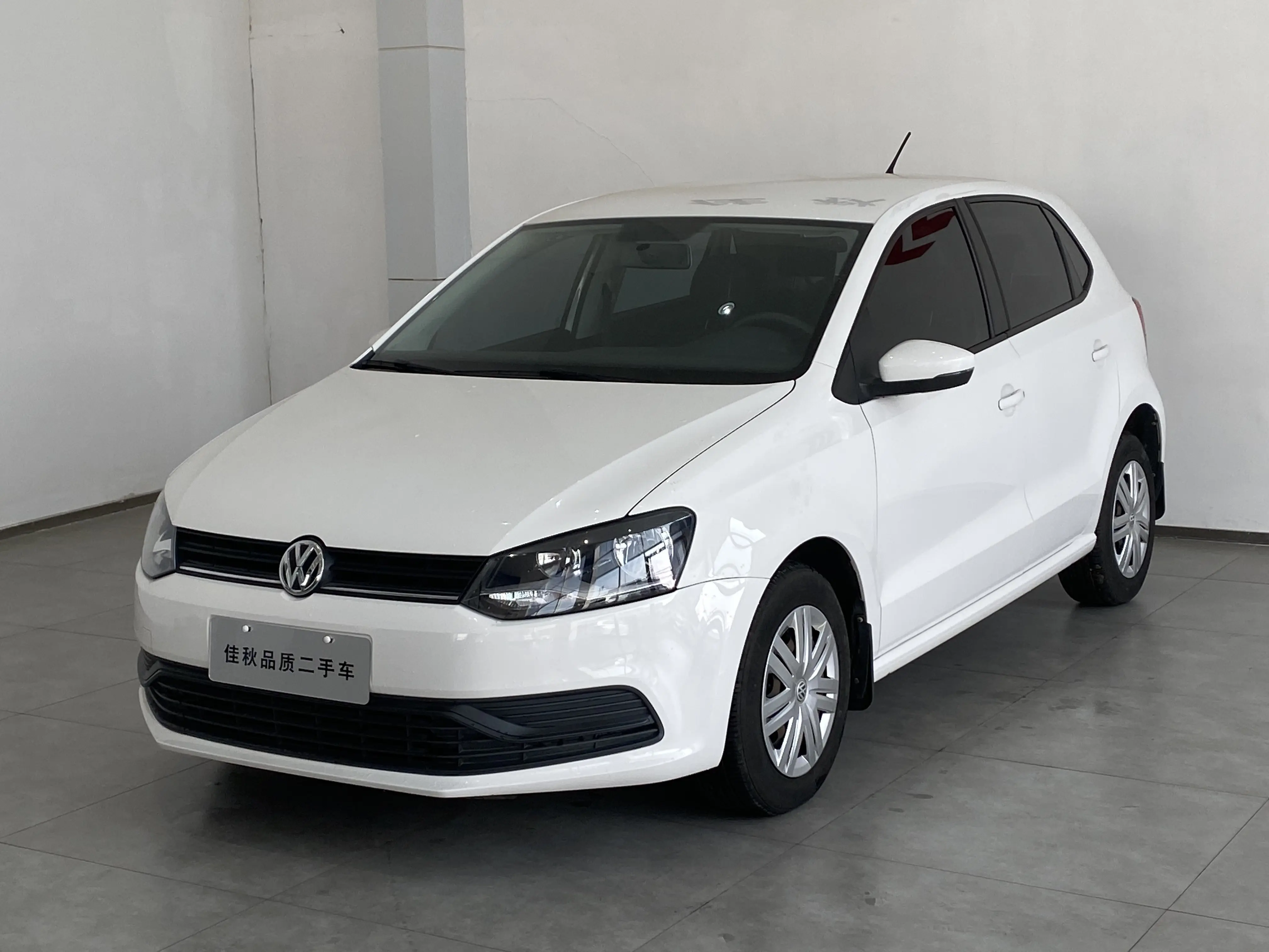 Volkswagen Polo  из Китая
