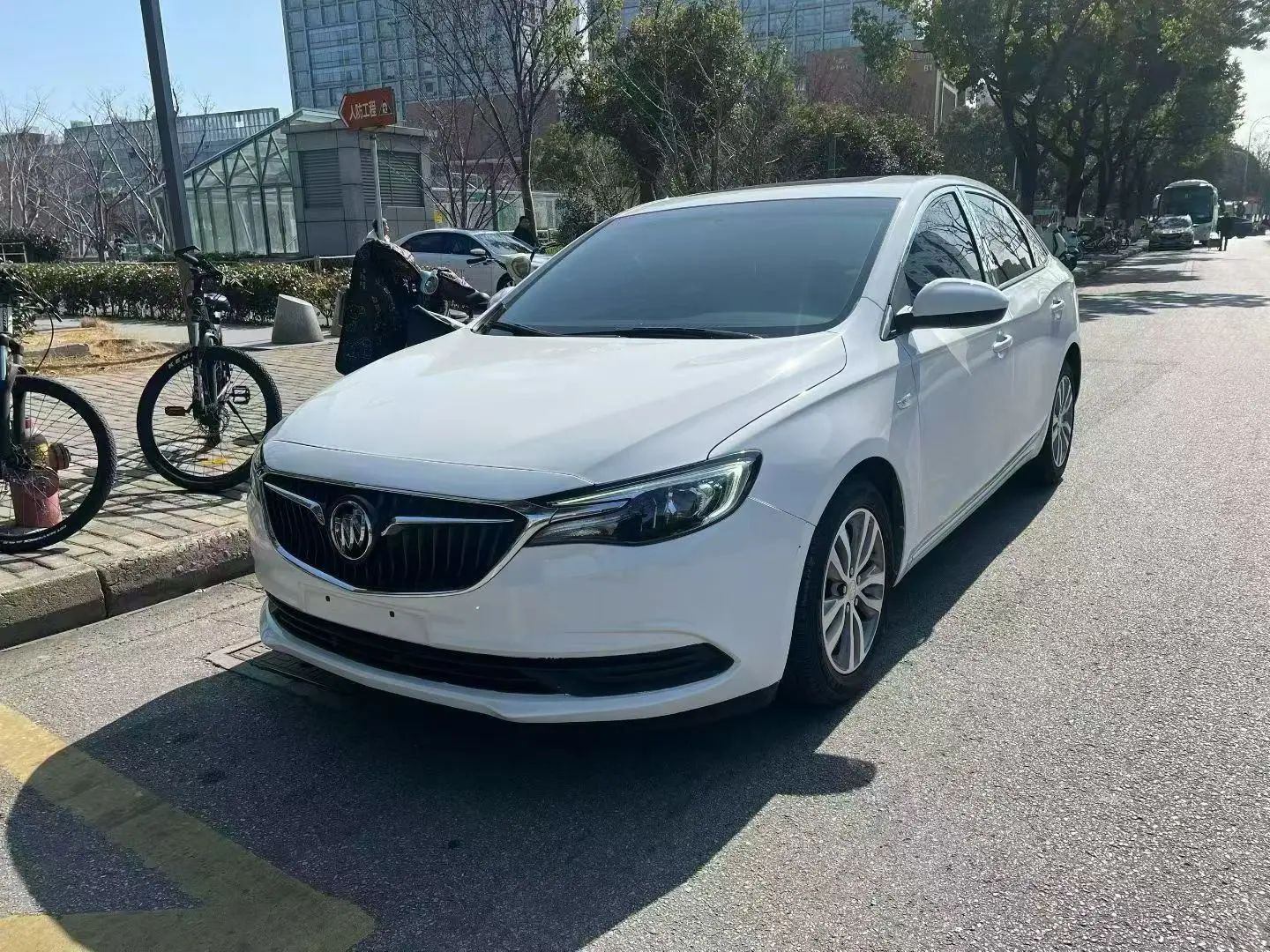 Buick Yinglang
