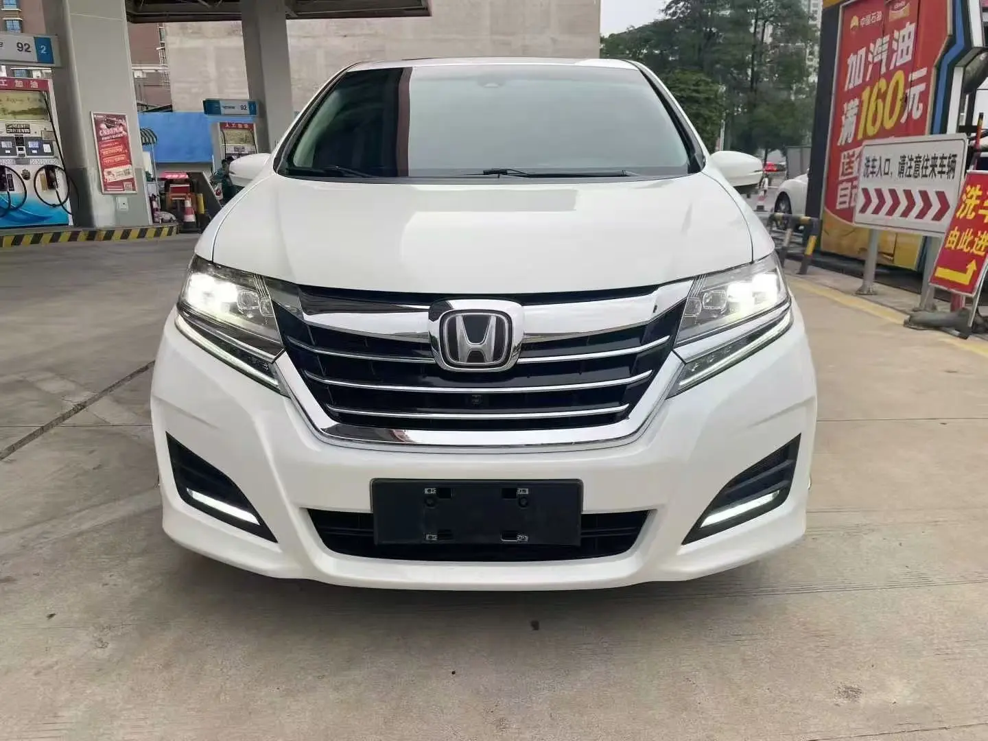 Honda Elysion (Alison)  из Китая