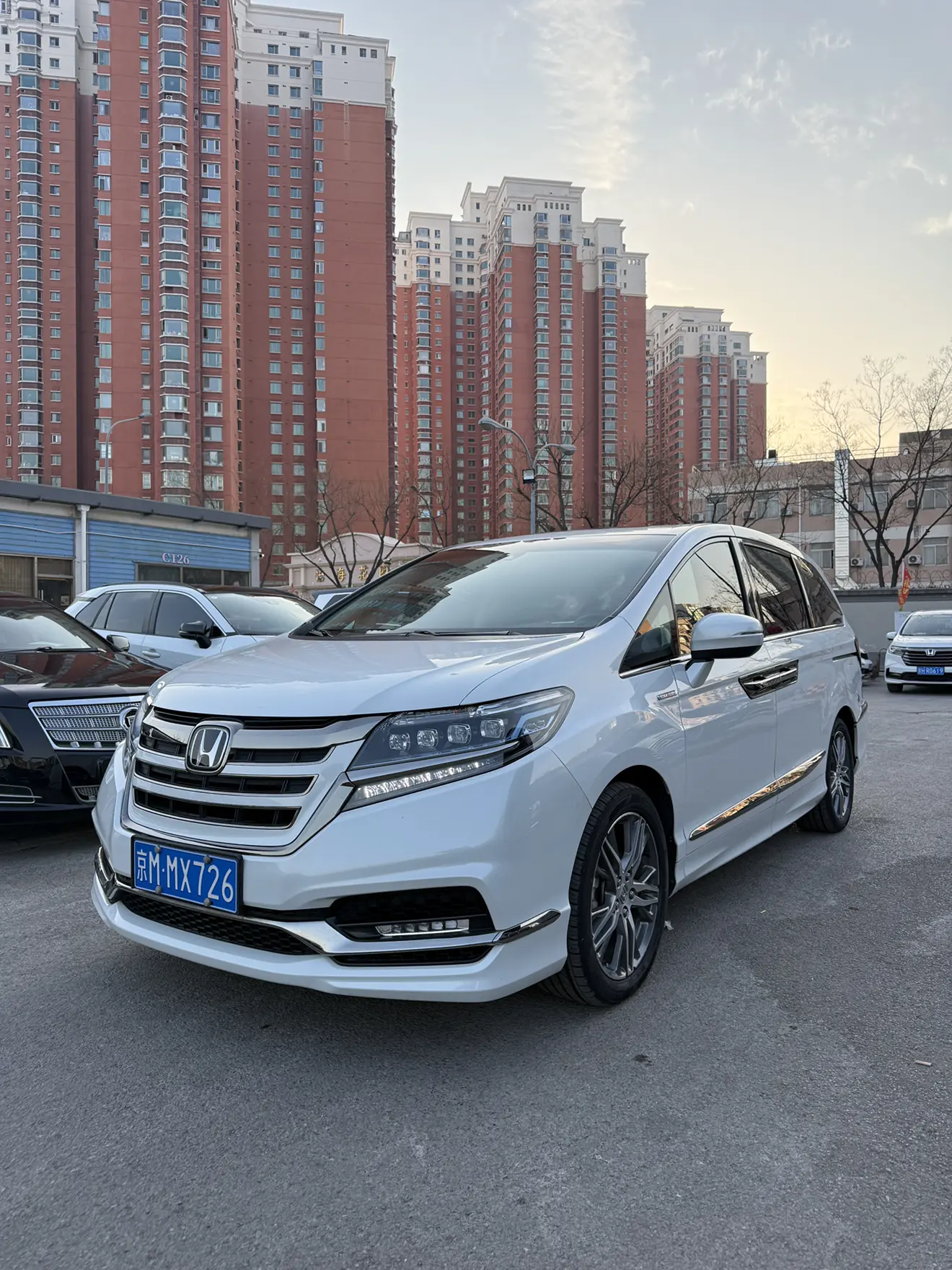 Honda Elysion (Alison)  из Китая