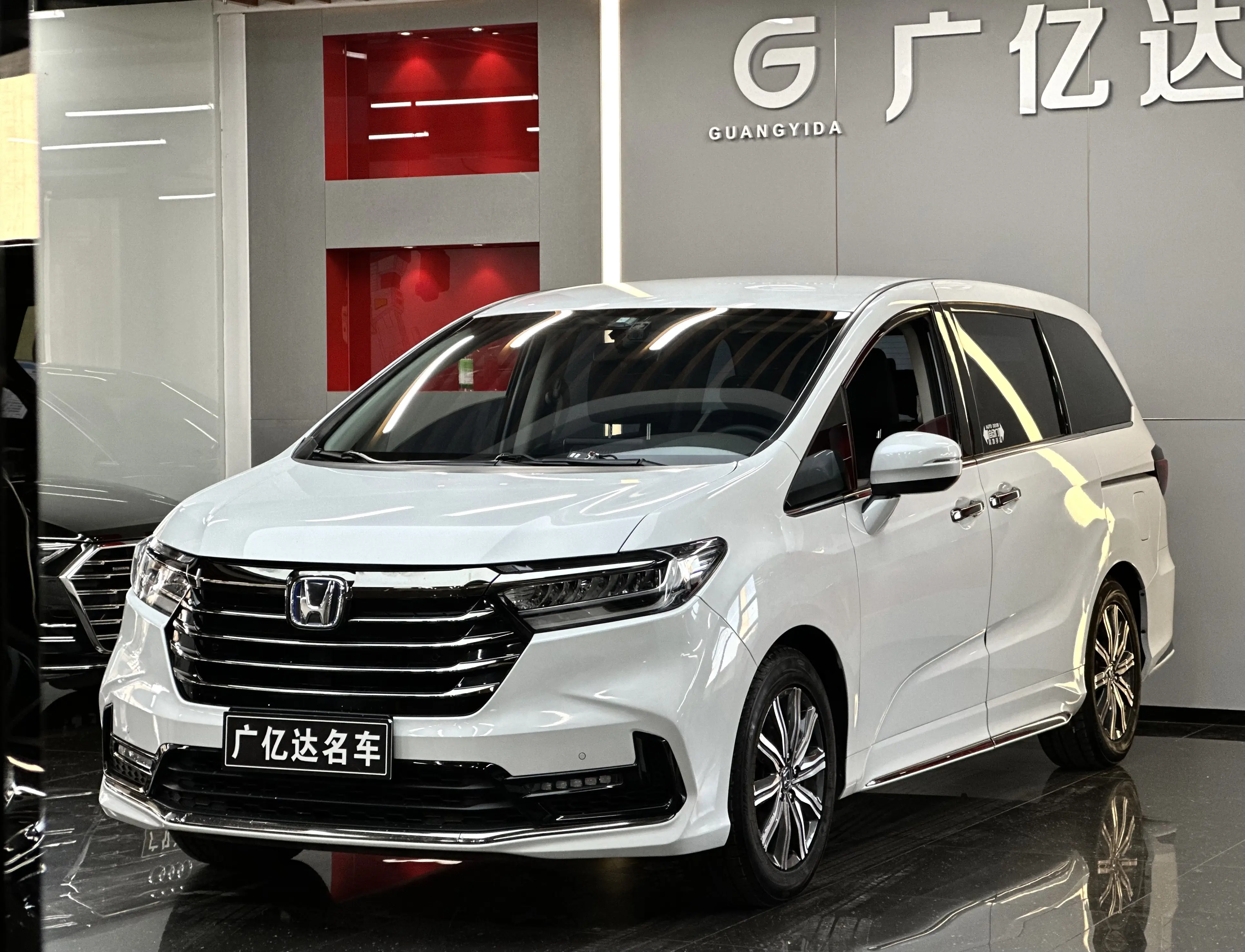 Honda Odyssey  из Китая
