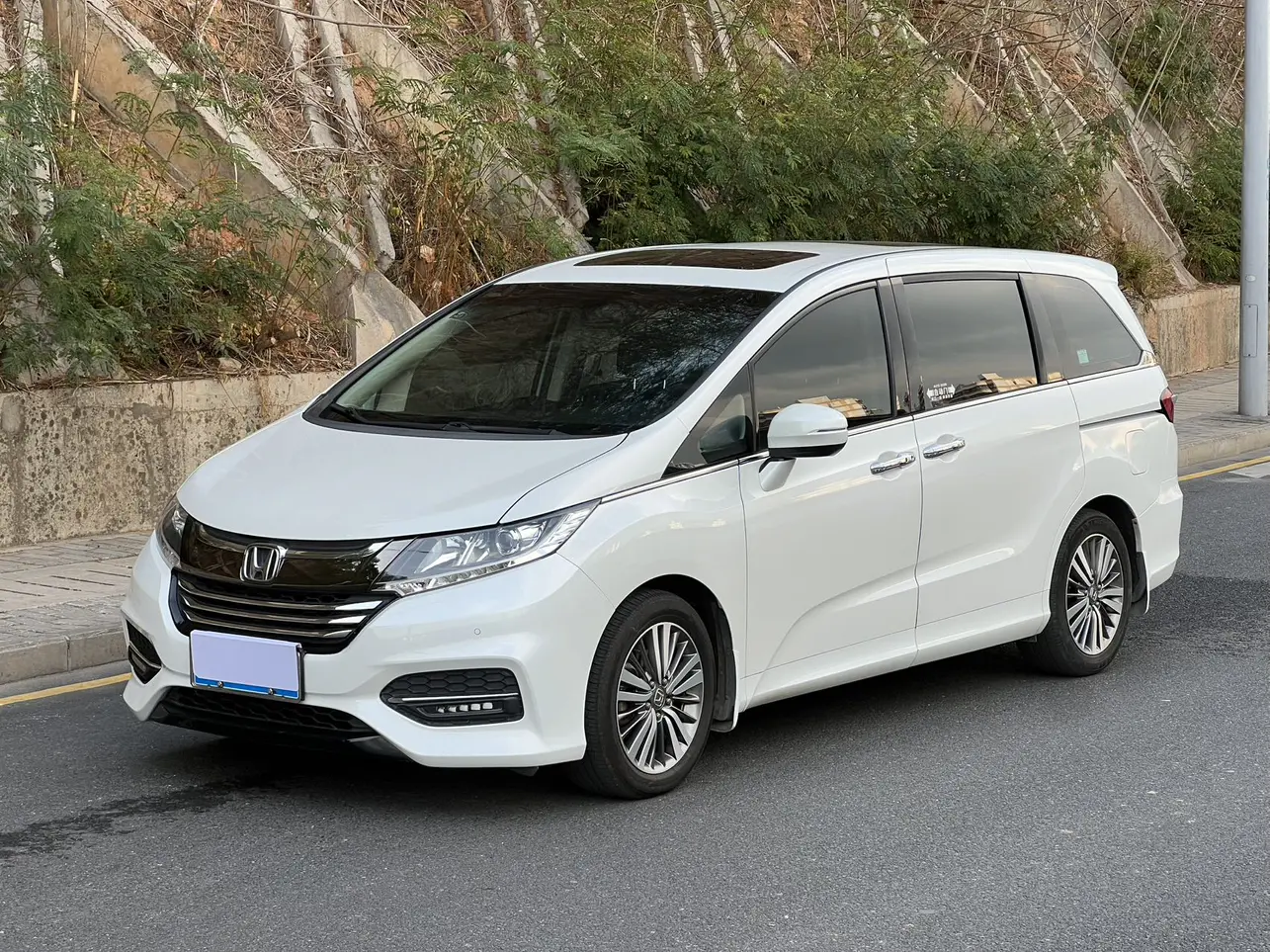 Honda Odyssey  из Китая