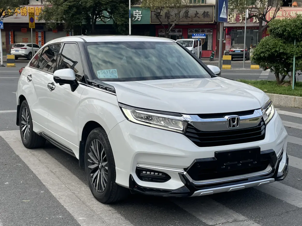 Honda Avancier (Crown Road)  из Китая