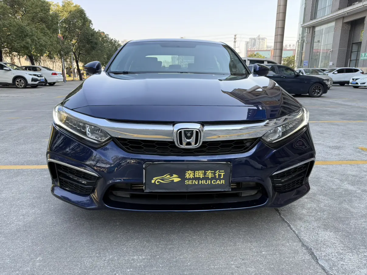 Honda Inspire (Yingshipai)  из Китая