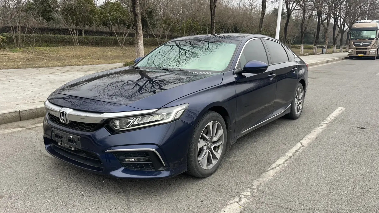 Honda Inspire (Yingshipai)  из Китая