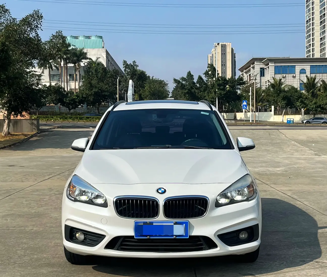BMW 2 Series Active Tourer  из Китая