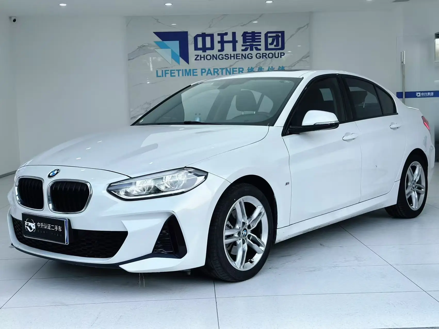 BMW 1 Series  из Китая
