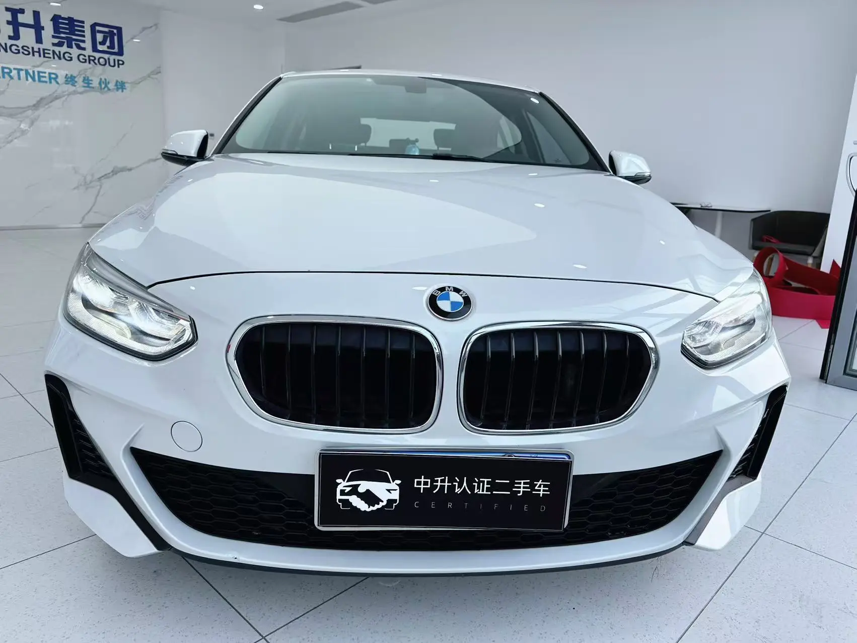 BMW 1 Series  из Китая