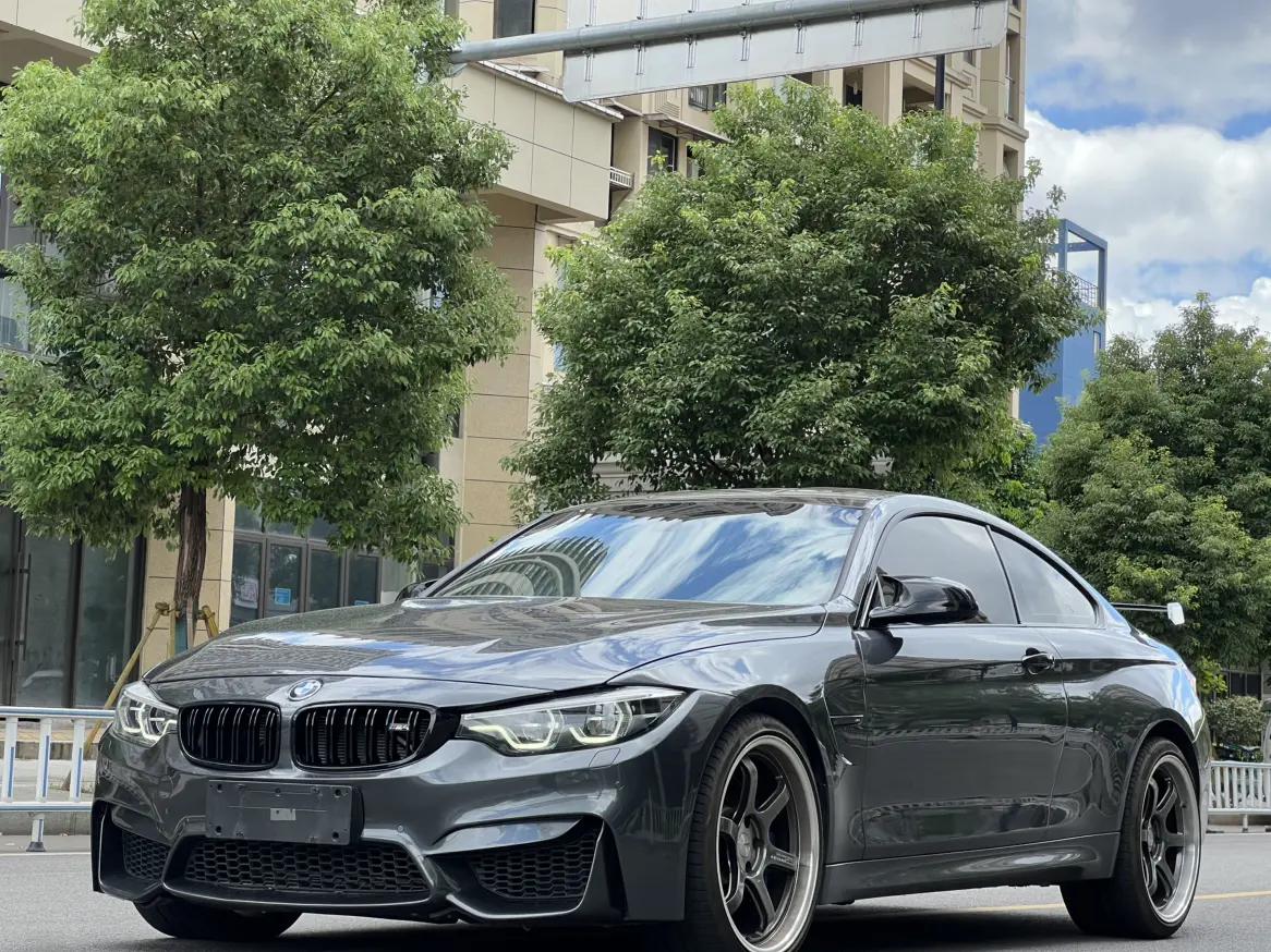 BMW M4  из Китая