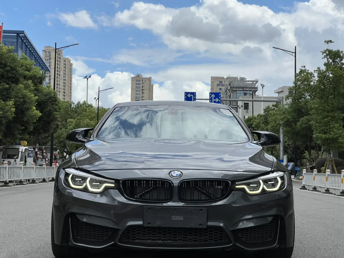 BMW M4  из Китая